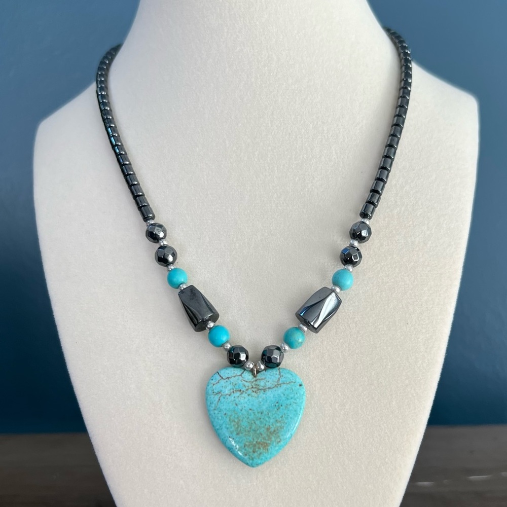 EUC - Turquoise Heart Necklace